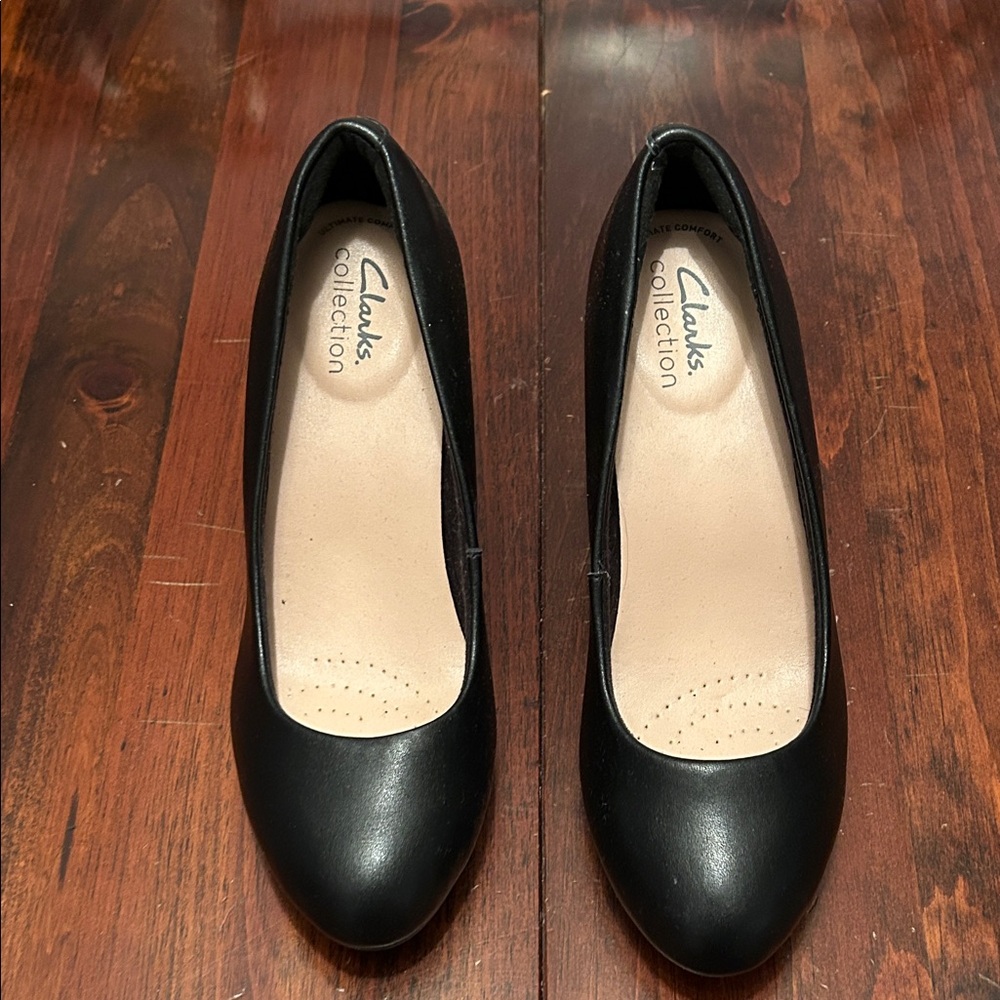 Clarks Women's Classic Black Flats